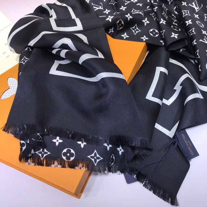 Louis Vuitton Scarf LVS00015